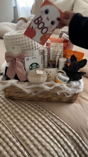 pink boo basket 