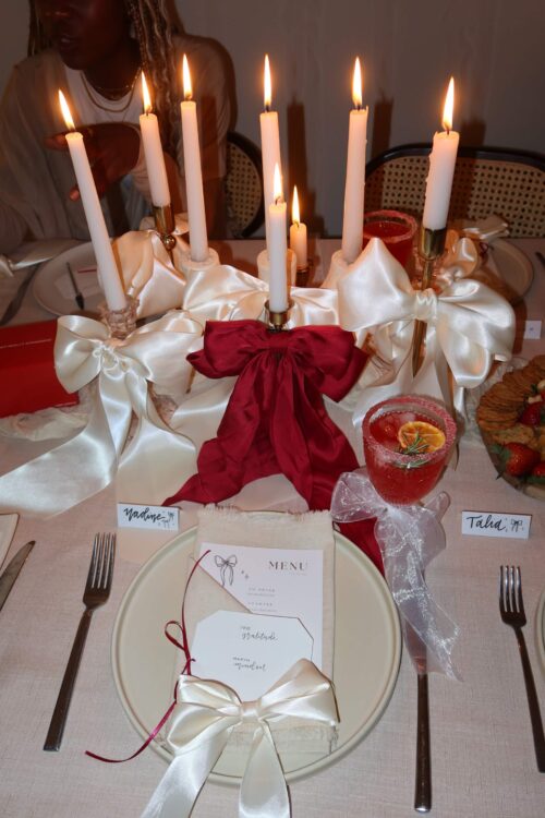 The Ultimate Guide To Friendsgiving Party Ideas = Insanely Good!