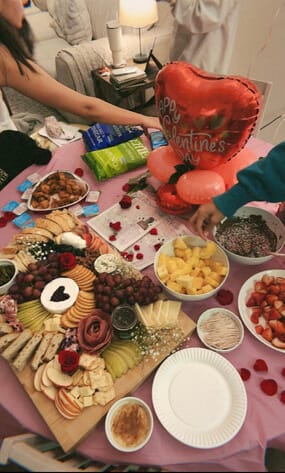 galentines day games