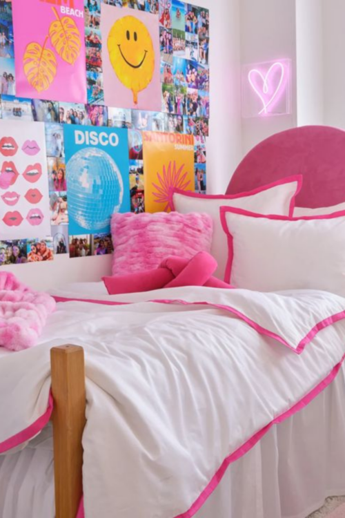 Stunning Pink Dorm Room Ideas That Are Obsession Worthy